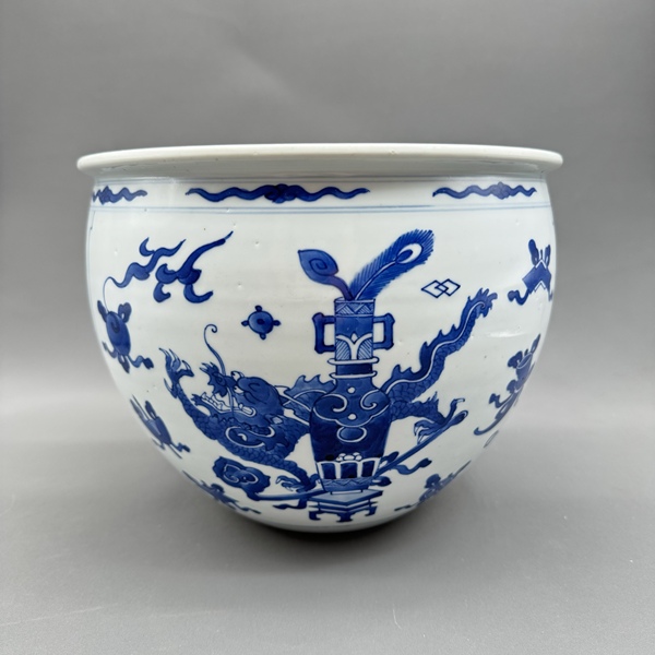古玩陶瓷清康熙青花博古龍紋案缸拍賣,當前價格25899元