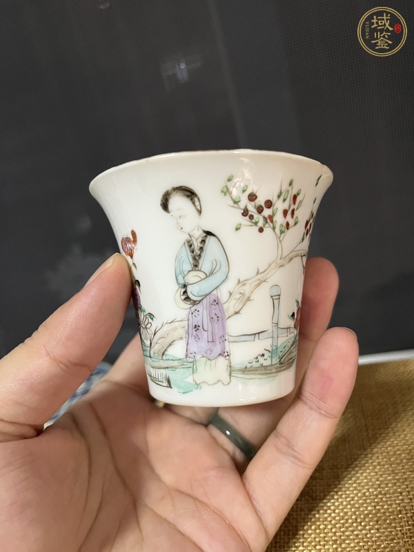 古玩陶瓷粉彩仕女馬蹄杯真品鑒賞圖