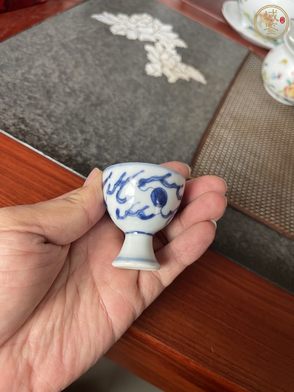 古玩陶瓷龍紋青花高足杯真品鑒賞圖