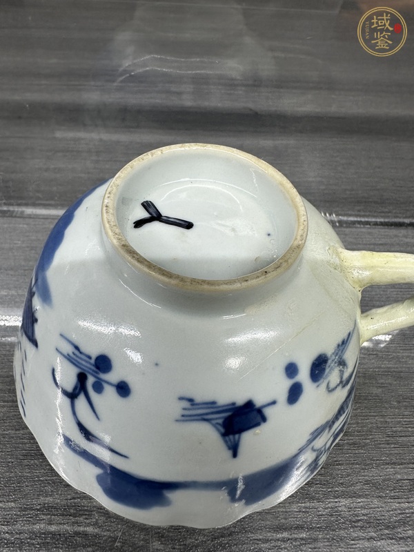 古玩陶瓷青花山水花口把杯真品鑒賞圖