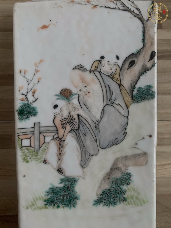 古玩陶瓷淺絳彩四方瓶真品鑒賞圖