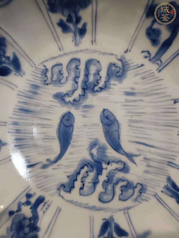 古玩陶瓷魚紋青花盤真品鑒賞圖