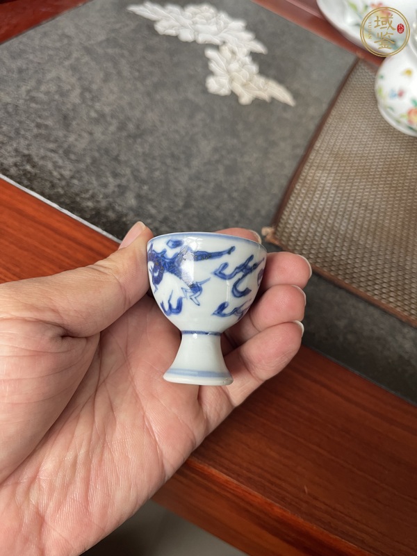 古玩陶瓷龍紋青花高足杯真品鑒賞圖