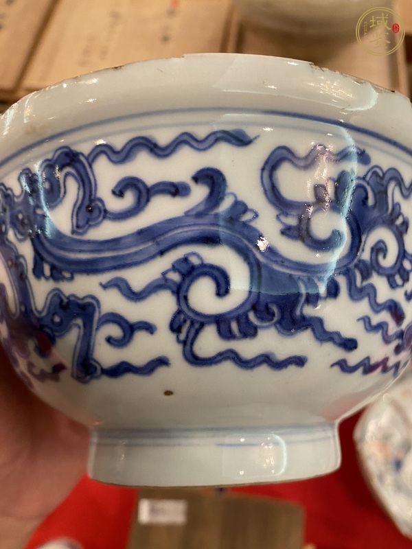 古玩陶瓷青花夔龍紋唇口茶碗真品鑒賞圖