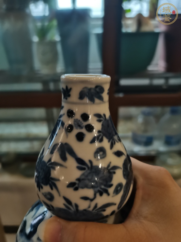 古玩陶瓷青花花鳥(niǎo)紋葫蘆瓶真品鑒賞圖