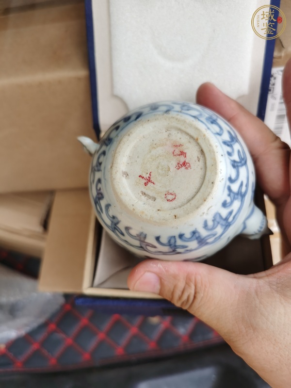 古玩陶瓷花卉紋青花雞首壺真品鑒賞圖