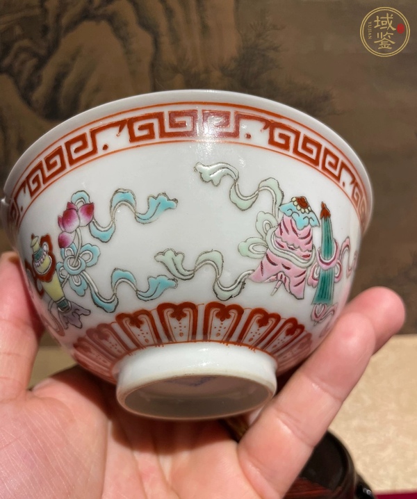 古玩陶瓷粉彩八寶紋茶碗真品鑒賞圖