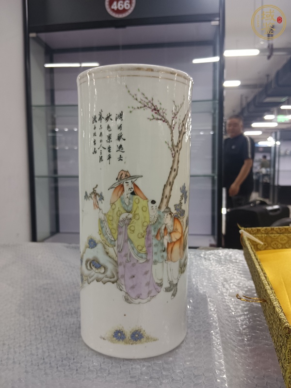 古玩陶瓷粉彩愛菊?qǐng)D帽筒真品鑒賞圖