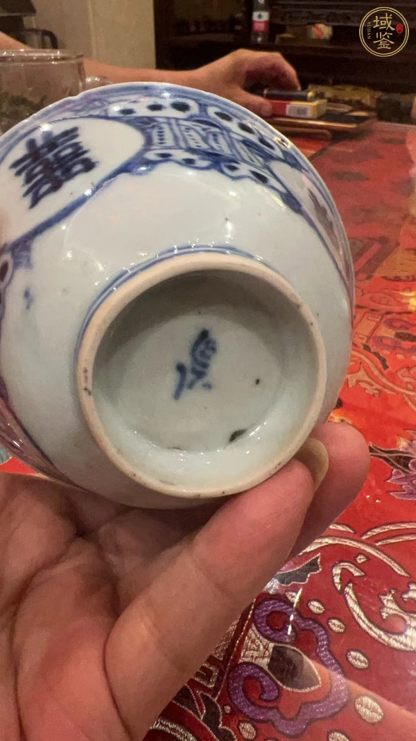 古玩陶瓷清中晚期青花喜字紋蓋碗真品鑒賞圖