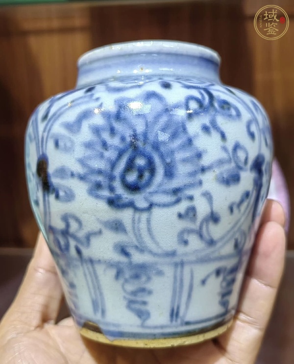 古玩陶瓷青花花卉紋蓋罐真品鑒賞圖