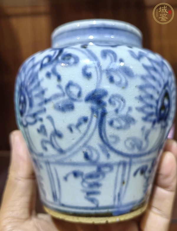 古玩陶瓷青花花卉紋蓋罐真品鑒賞圖