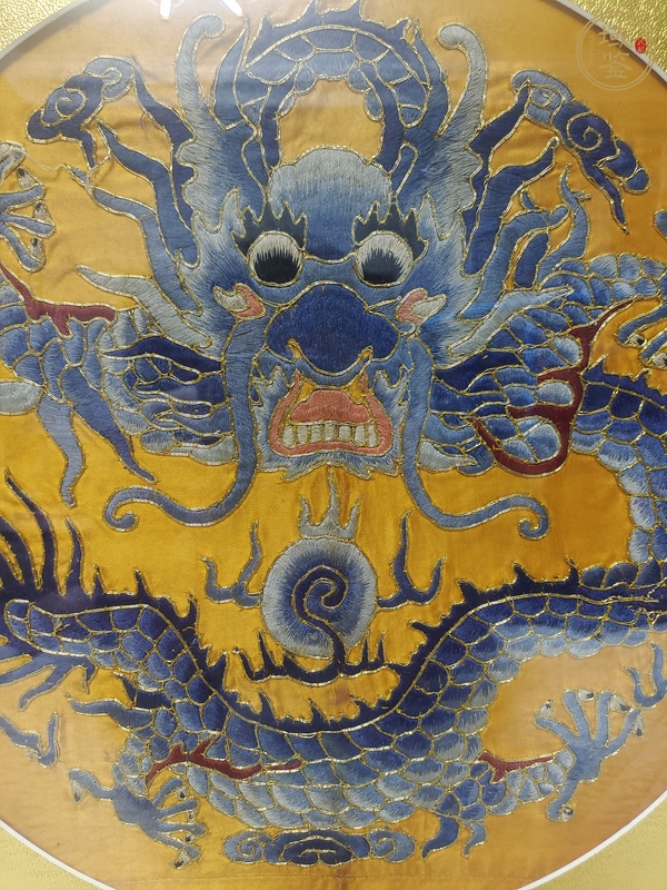 古玩雜項龍紋繡片真品鑒賞圖