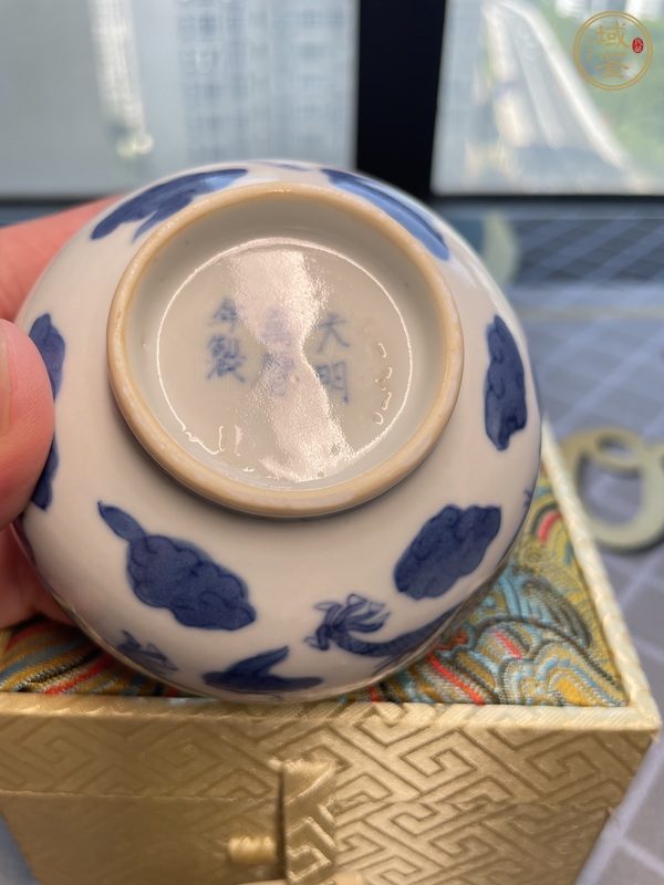 古玩陶瓷龍鳳紋青花碗真品鑒賞圖