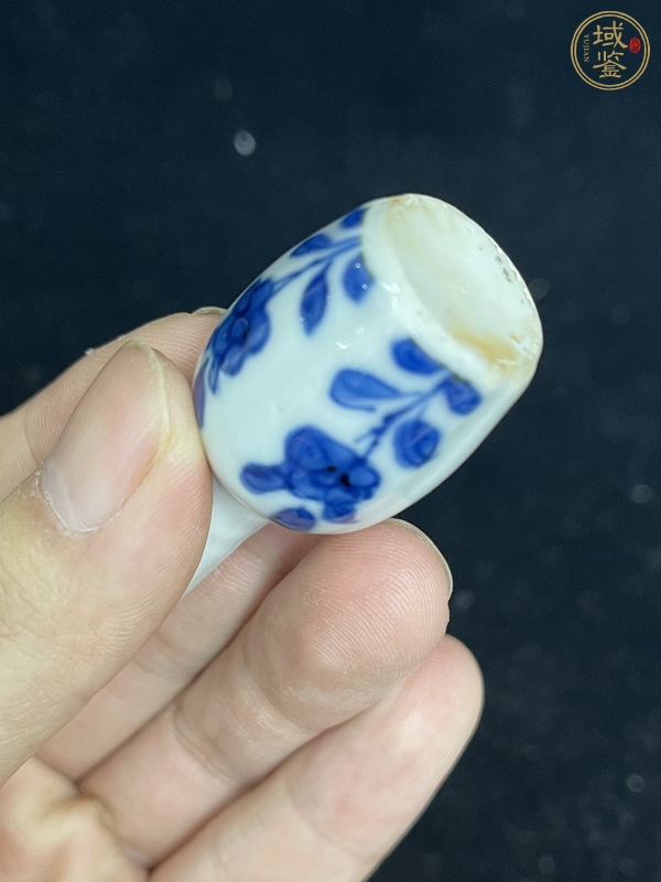 古玩陶瓷青花花卉紋長頸瓶真品鑒賞圖