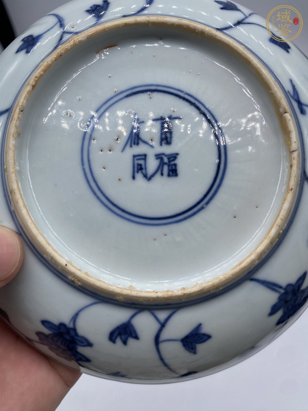 古玩陶瓷青花花卉紋盤真品鑒賞圖