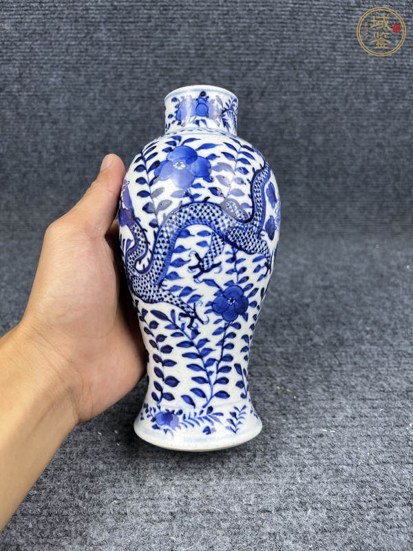 古玩陶瓷青花雙龍穿花雞腿蓋瓶真品鑒賞圖