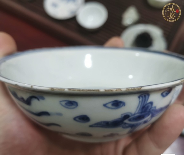 古玩陶瓷青花鸞鳳和鳴紋茶碗真品鑒賞圖