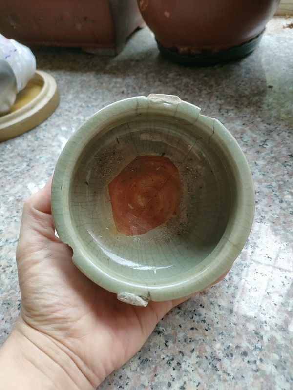 古玩陶瓷宋元青瓷三足香爐拍賣，當(dāng)前價(jià)格800元