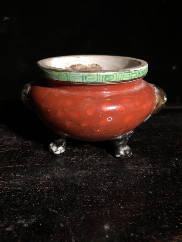 古玩陶瓷**紅釉獅耳三足爐拍賣(mài),當(dāng)前價(jià)格1999元