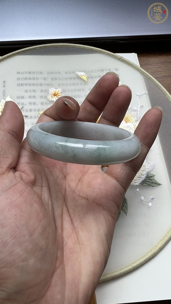 古玩玉器天然翡翠A貨手鐲真品鑒賞圖