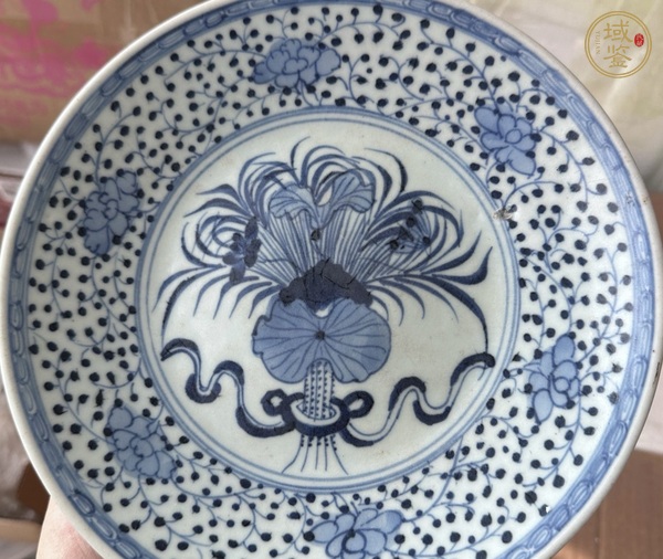 古玩陶瓷青花一把蓮花卉紋盤真品鑒賞圖