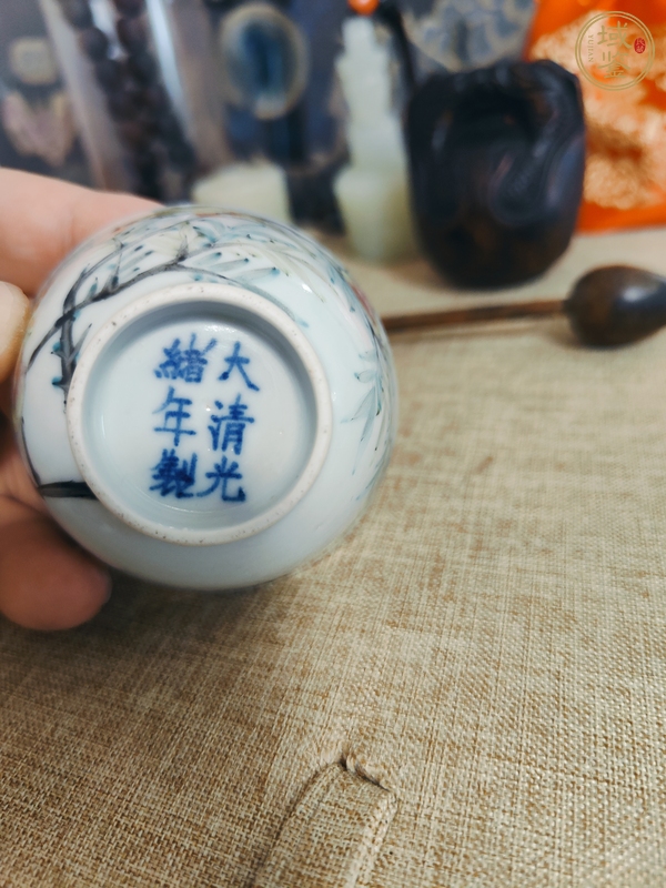 古玩陶瓷淺降彩花鳥(niǎo)杯真品鑒賞圖