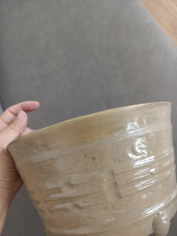 古玩陶瓷明代·龍泉青瓷八卦三足爐拍賣,當(dāng)前價(jià)格8000元