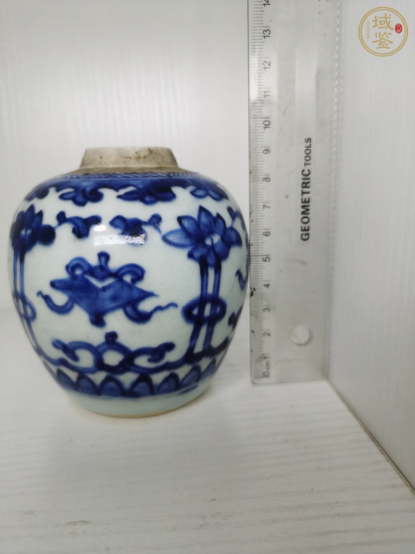 古玩陶瓷花間雜寶紋青花罐真品鑒賞圖