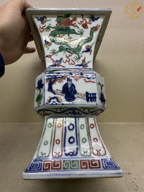 古玩陶瓷清仿明五彩花觚真品鑒賞圖