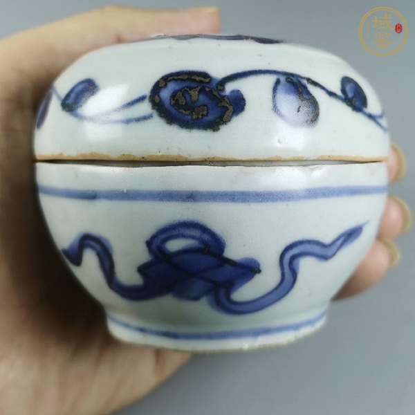 古玩陶瓷青花花卉紋印盒真品鑒賞圖