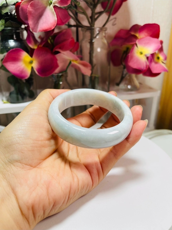 古玩玉器天然翡翠手鐲拍賣,當(dāng)前價(jià)格1900元