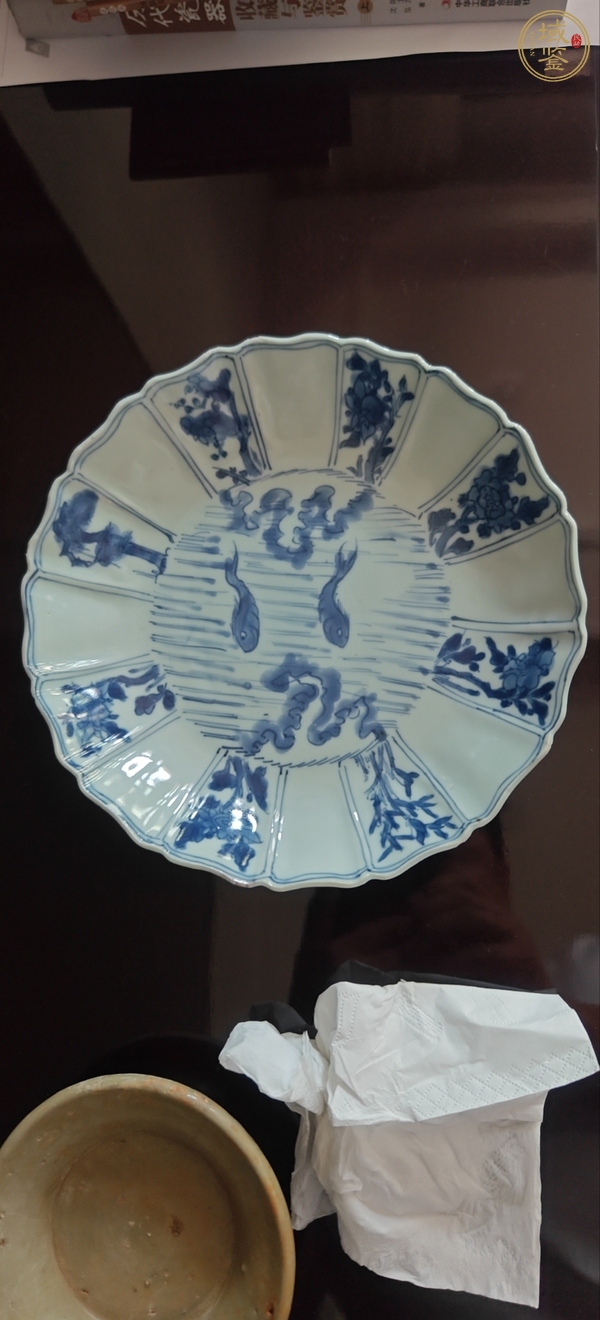 古玩陶瓷魚藻紋青花盤真品鑒賞圖