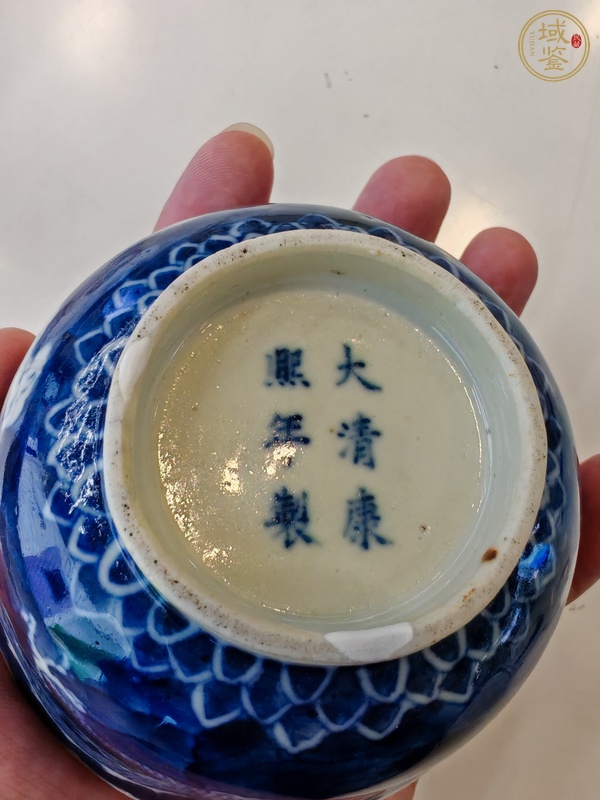 古玩陶瓷龍紋青花杯真品鑒賞圖