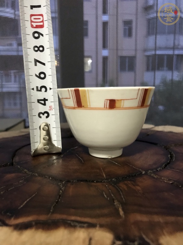 古玩陶瓷礬紅彩幾何紋仰鐘杯真品鑒賞圖