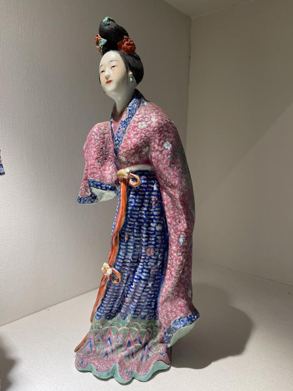 古玩陶瓷晚清粉彩仕女一對(duì)拍賣,當(dāng)前價(jià)格21888元