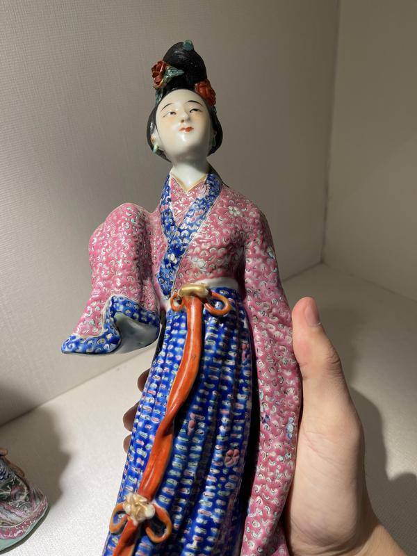 古玩陶瓷晚清粉彩仕女一對(duì)拍賣,當(dāng)前價(jià)格21888元