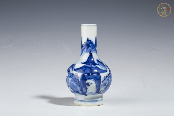 古玩陶瓷晚清·青花釉里紅山水人物紋小長(zhǎng)頸瓶真品鑒賞圖