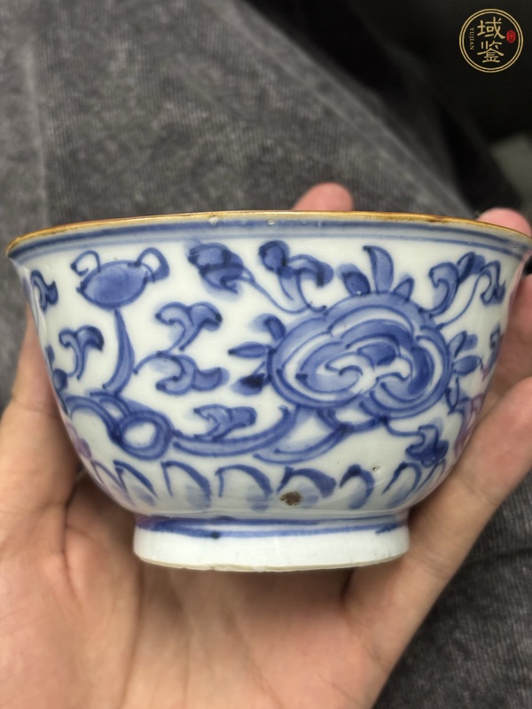 古玩陶瓷花卉紋青花碗真品鑒賞圖