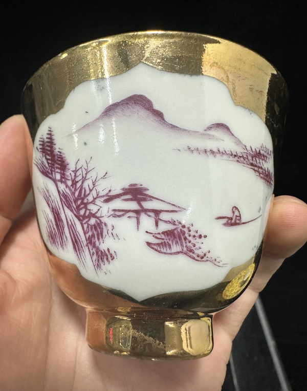 古玩陶瓷民國金地開窗胭脂紅山水紋鈴鐺杯拍賣,當前價格550元