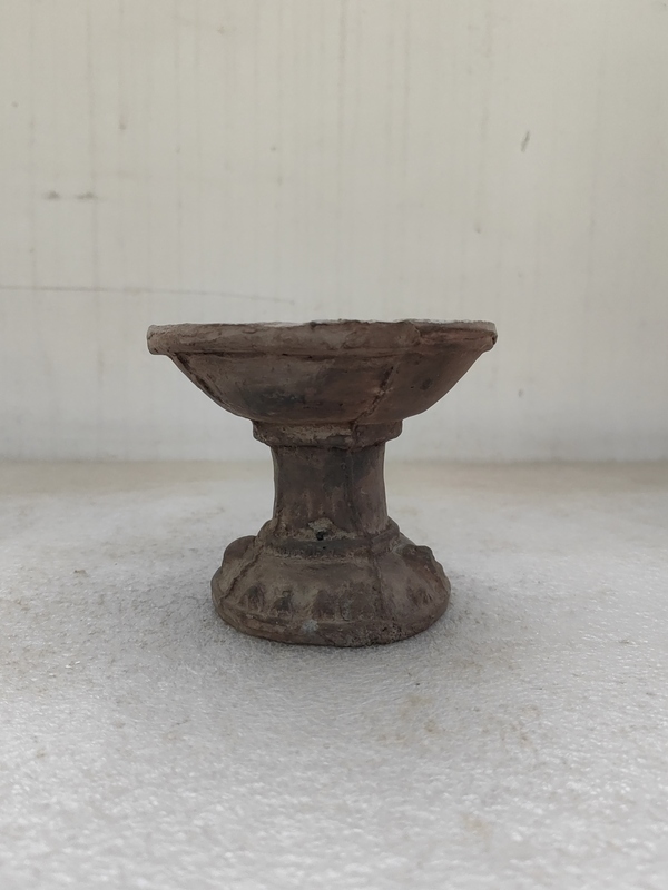 古玩陶瓷灰陶燭臺拍賣,當(dāng)前價(jià)格680元