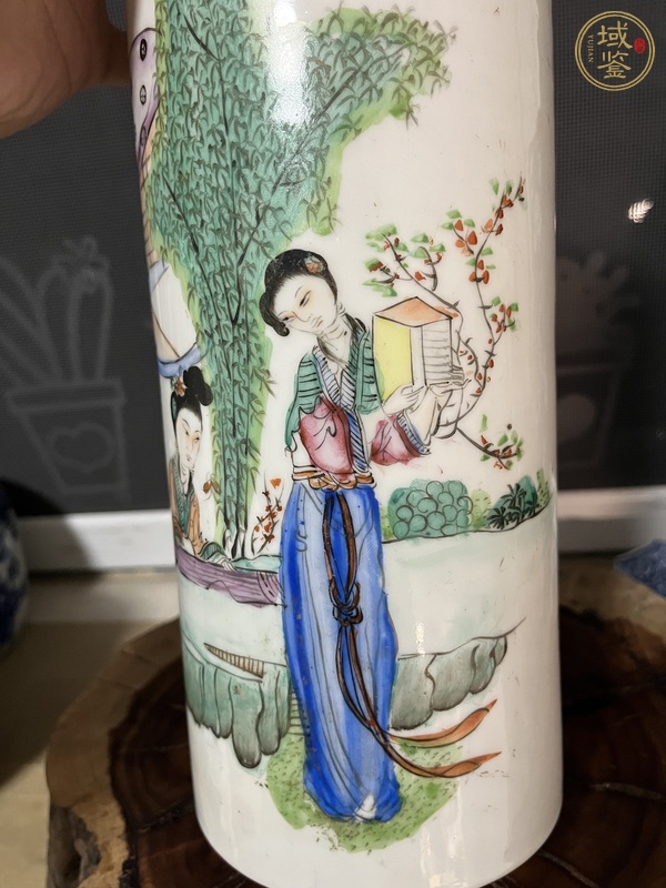 古玩陶瓷仕女紋新粉彩帽筒真品鑒賞圖