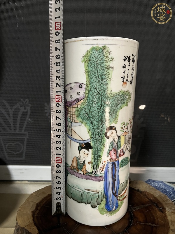 古玩陶瓷仕女紋新粉彩帽筒真品鑒賞圖