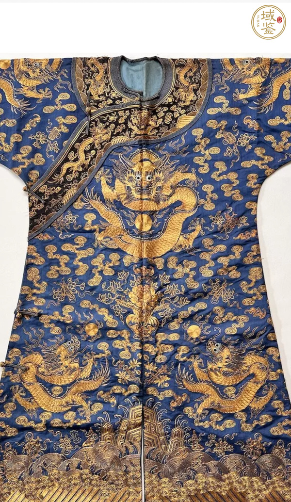 古玩雜項(xiàng)盤金繡龍袍真品鑒賞圖