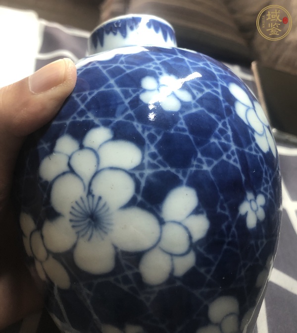 古玩陶瓷青花冰梅紋罐真品鑒賞圖