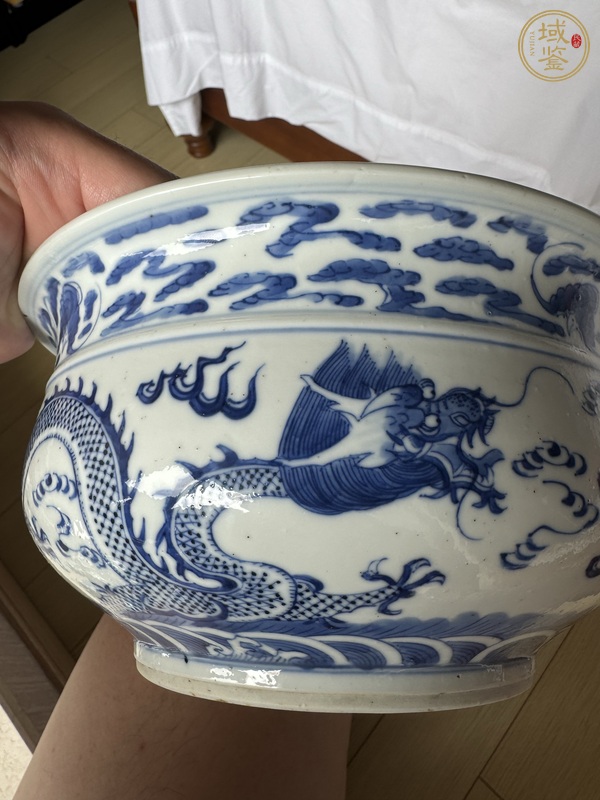 古玩陶瓷清光緒青花雙龍戲珠紋香爐真品鑒賞圖