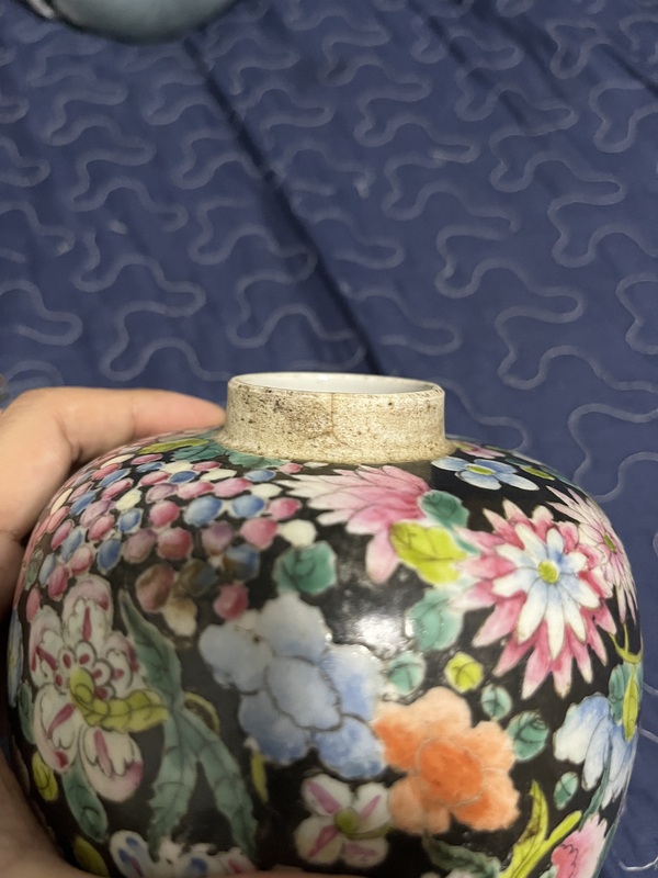 古玩陶瓷(保真卡)民國·墨地百花不落地罐拍賣,當前價格3388元