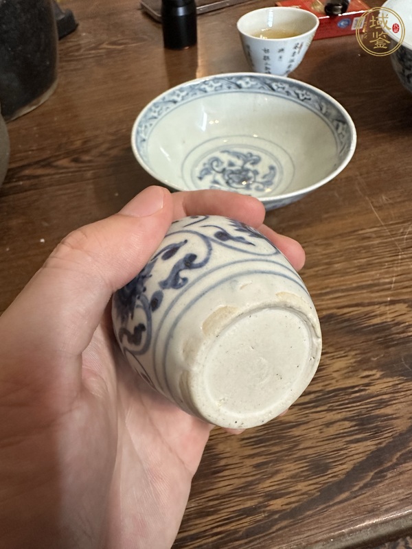 古玩陶瓷青花花卉紋小罐真品鑒賞圖