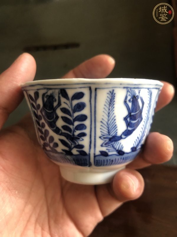 古玩陶瓷二甲傳臚青花杯真品鑒賞圖