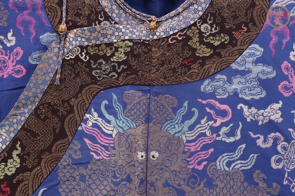 古玩雜項(xiàng)妝花織錦吉服龍袍真品鑒賞圖