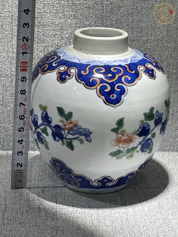 古玩陶瓷青花五彩花卉紋罐真品鑒賞圖